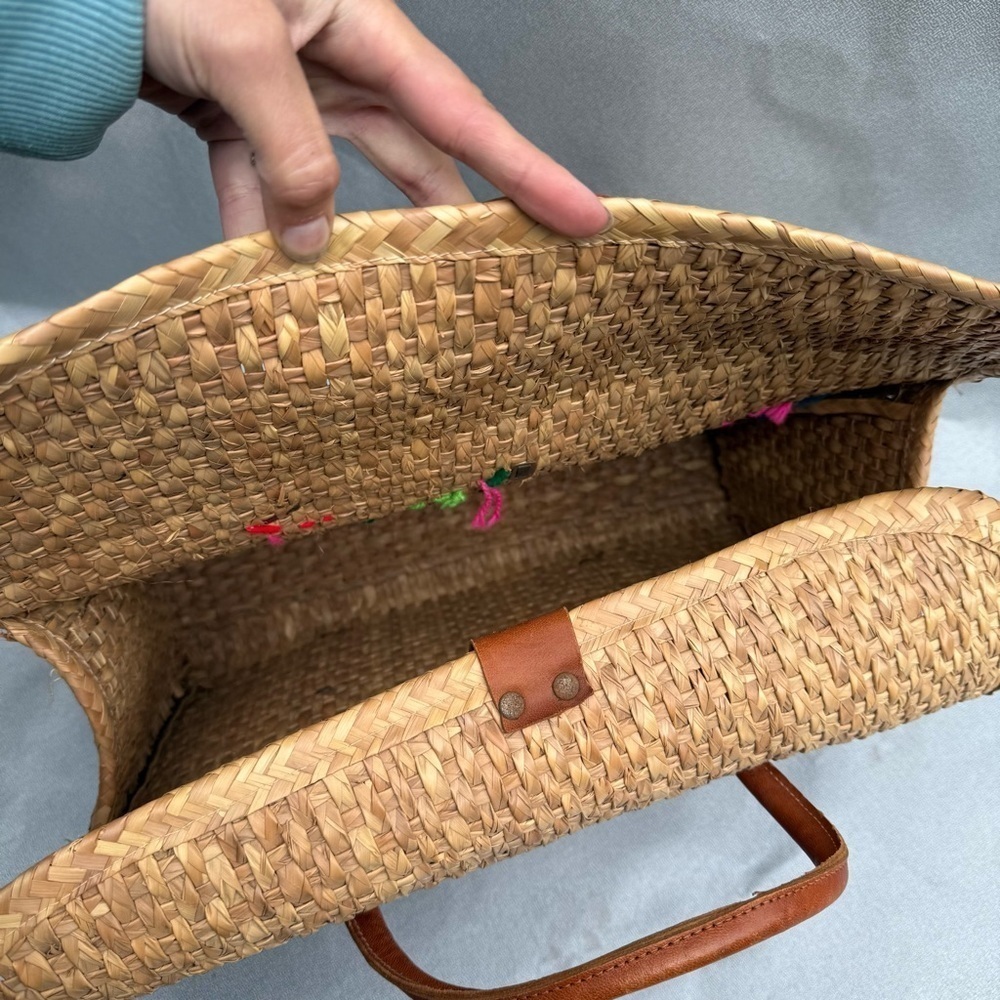 Raffia Straw Tote Bag Mexican Boho Bag Purse Beach Bag Tote w Leather Accent - Picture 6 of 6